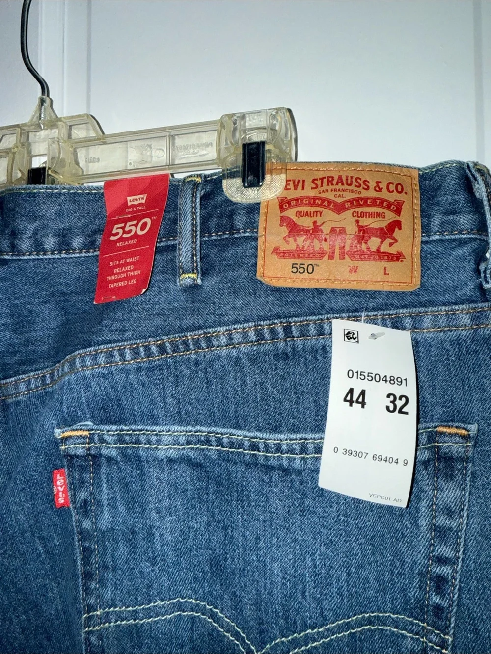 Levi's Straight-Leg Dark Blue Denim Jeans 550 Relaxed
